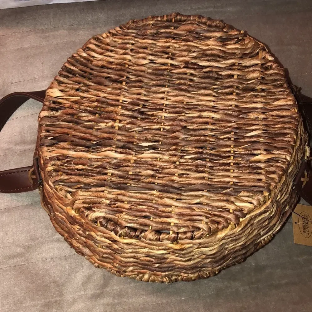 Woodard & Charles The Abaca Round Tapered Serving Tray with Leather Handles